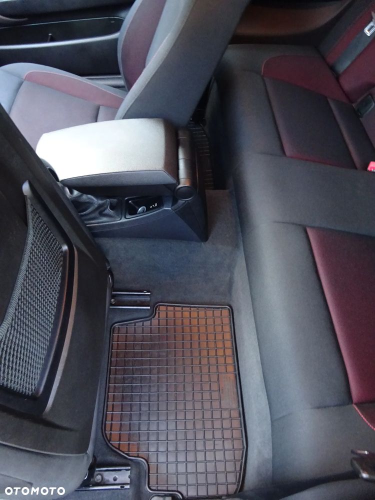BMW Seria 1 - 17