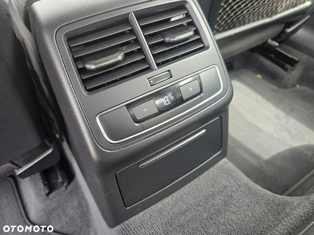 Audi A4 Limousine - 23