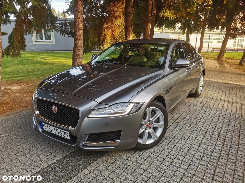 Jaguar XF 2.0 i4D Prestige - 6
