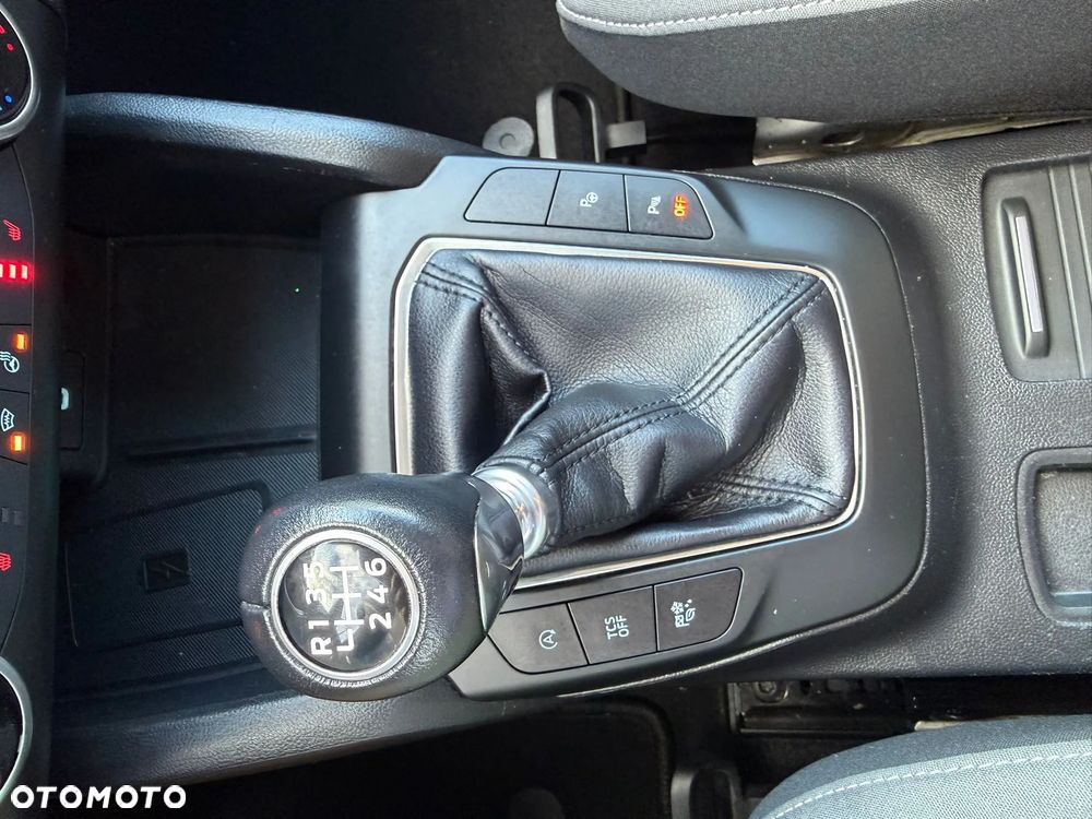 Ford Focus 2.0 EcoBlue Titanium Business - 25