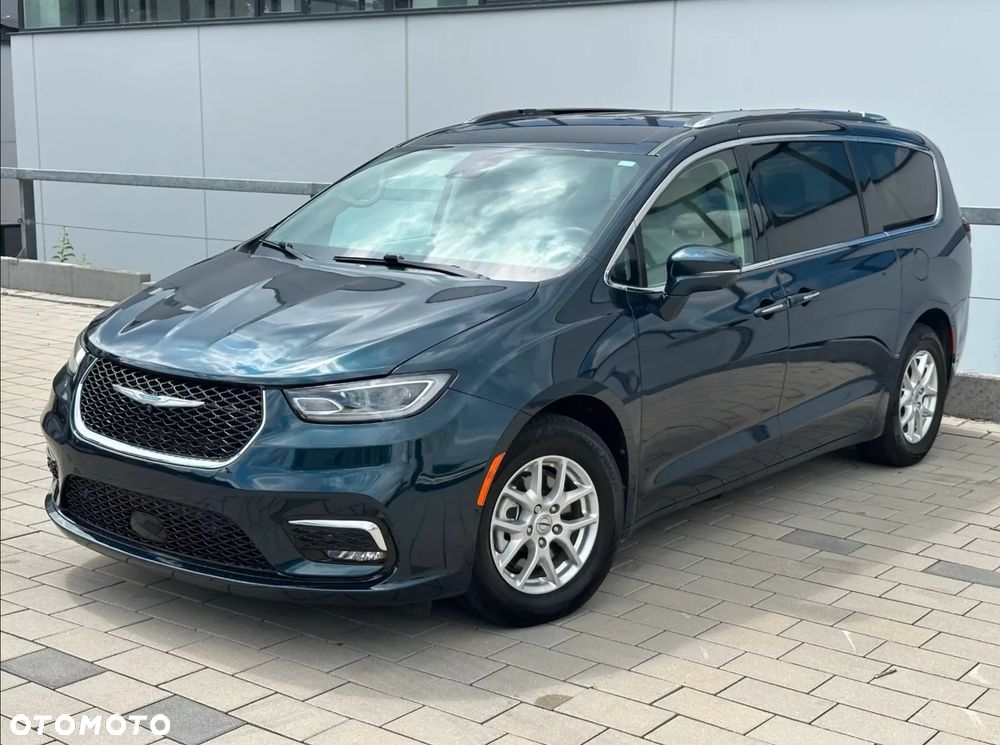 Chrysler Pacifica - 1