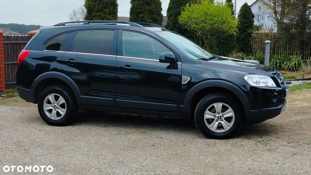 Chevrolet Captiva 2.4 LS - 17