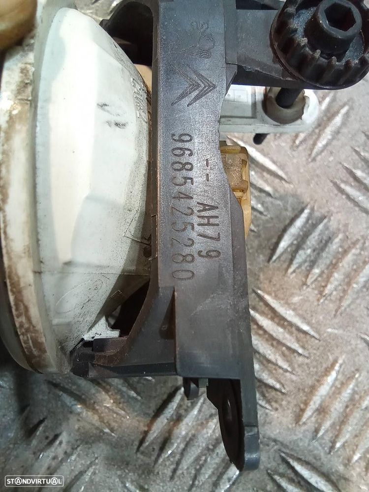 FAROL NEVOEIRO DIREITO PEUGEOT 207 2010 -9685425280 - 4