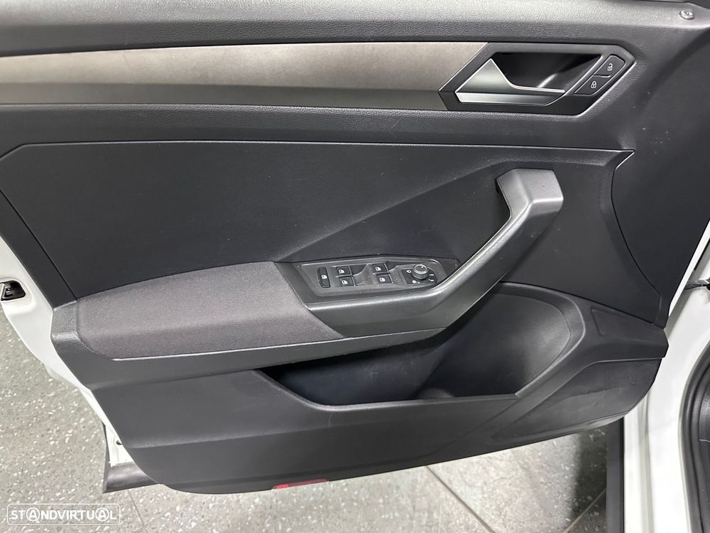 VW T-Roc 1.5 TSI Black Style DSG - 5