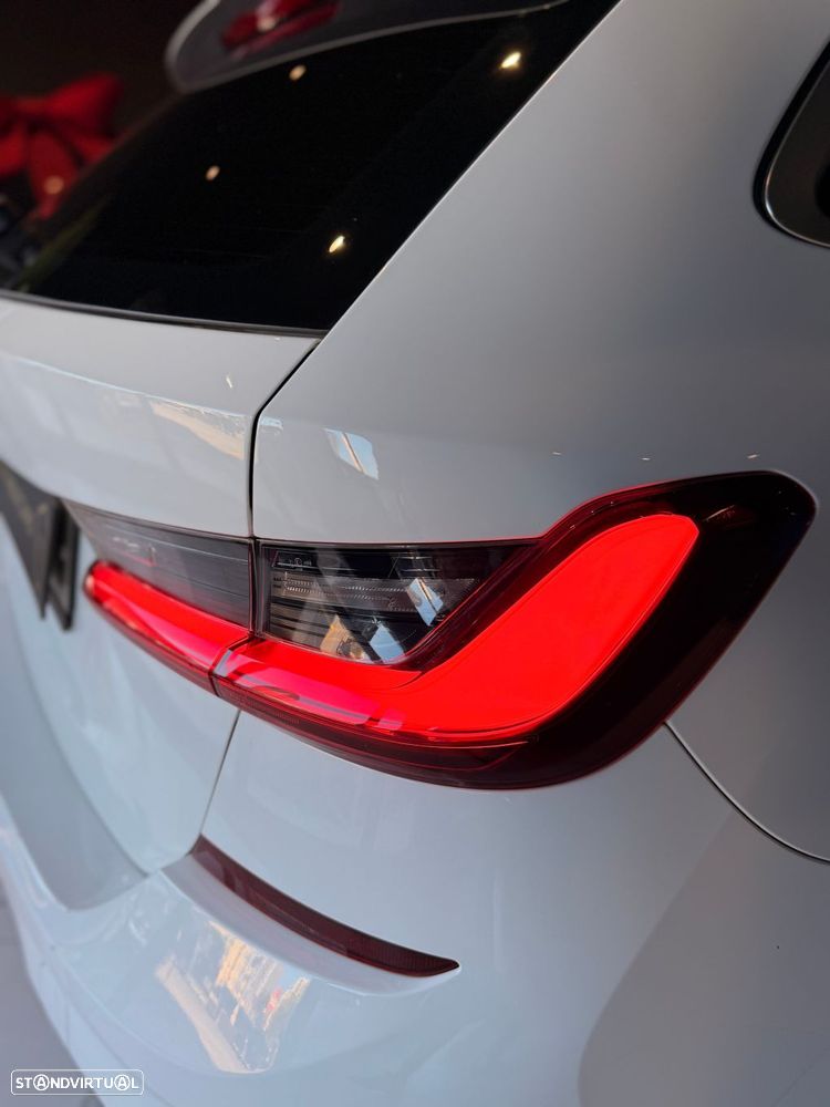 BMW 320 d Touring Pack Desportivo M Auto - 10