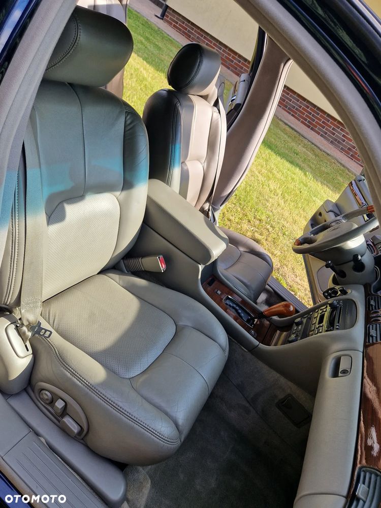 Cadillac Seville - 23
