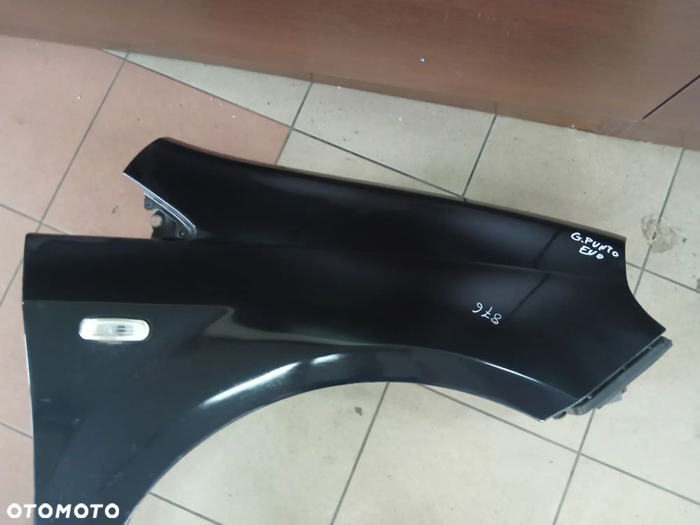 Fiat Grande Punto Evo Błotnik Przód Przedni Prawy 876 - 2