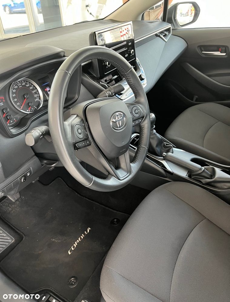 Toyota Corolla 1.6 Active - 12