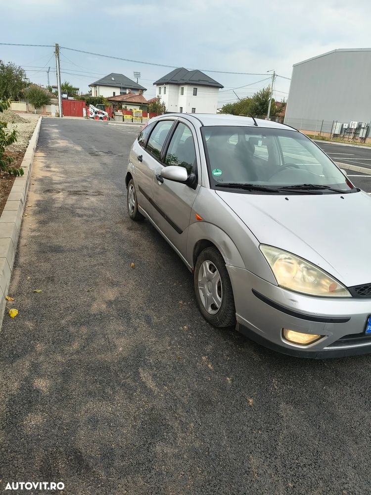 Ford Focus 1.6i 16V - 7