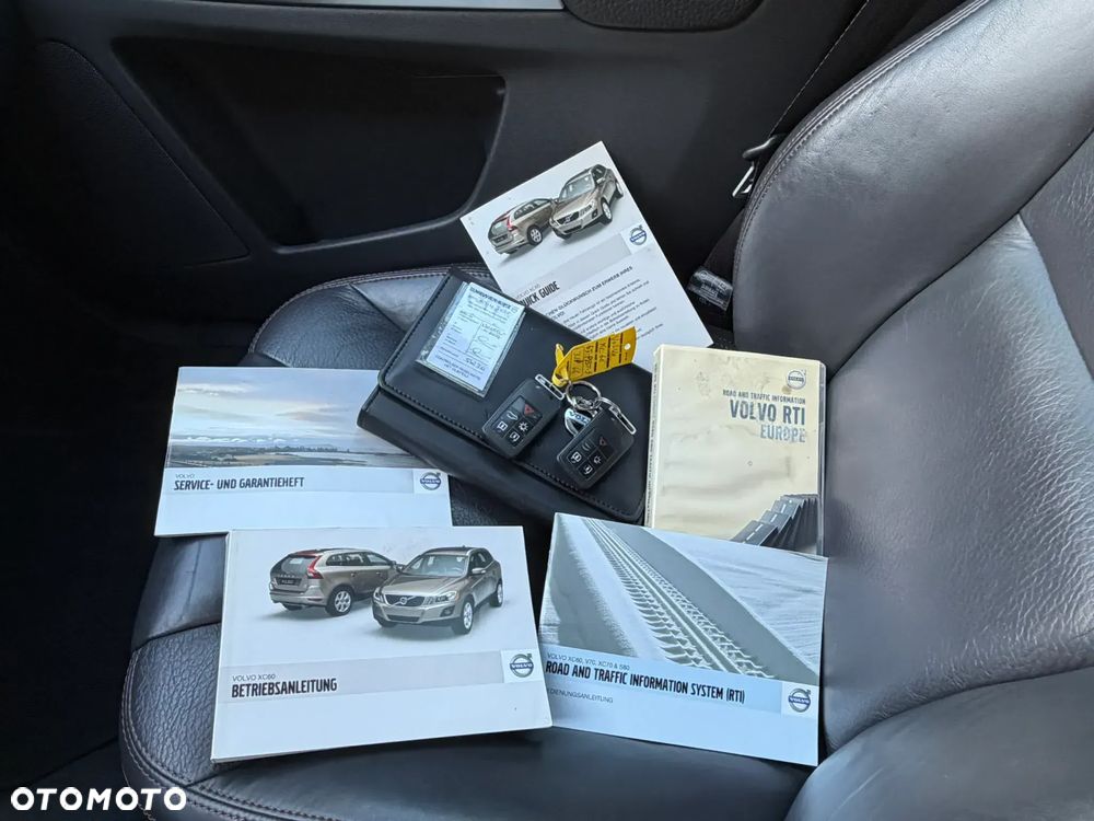 Volvo XC 60 D5 AWD Momentum - 34
