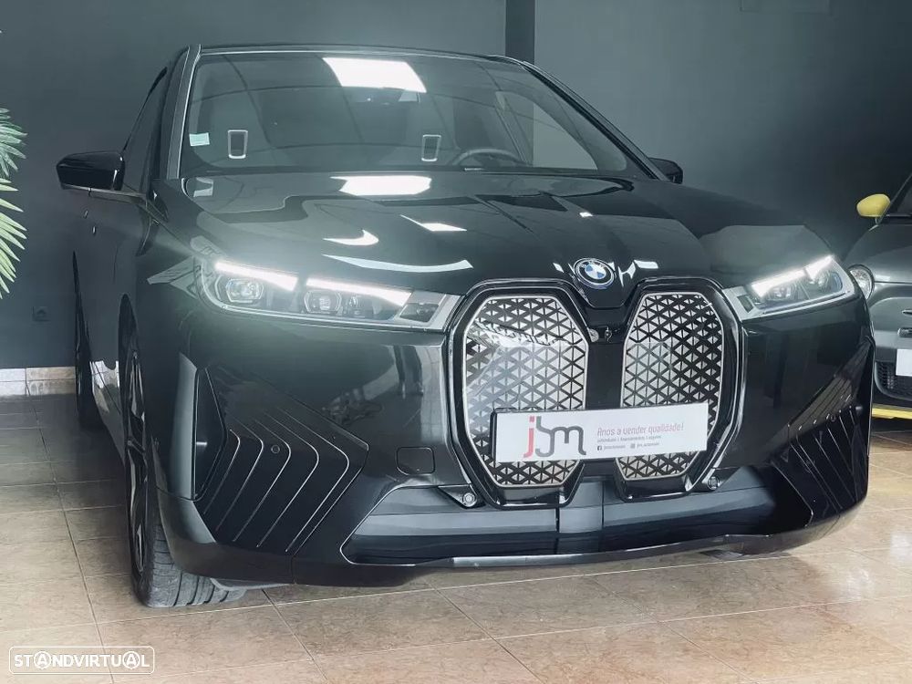 BMW iX xDrive 50 Pack Desportivo - 3