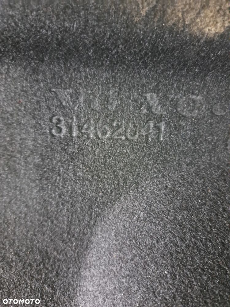 PÓŁKA BAGARZNIKA VOLVO XC40 - 3