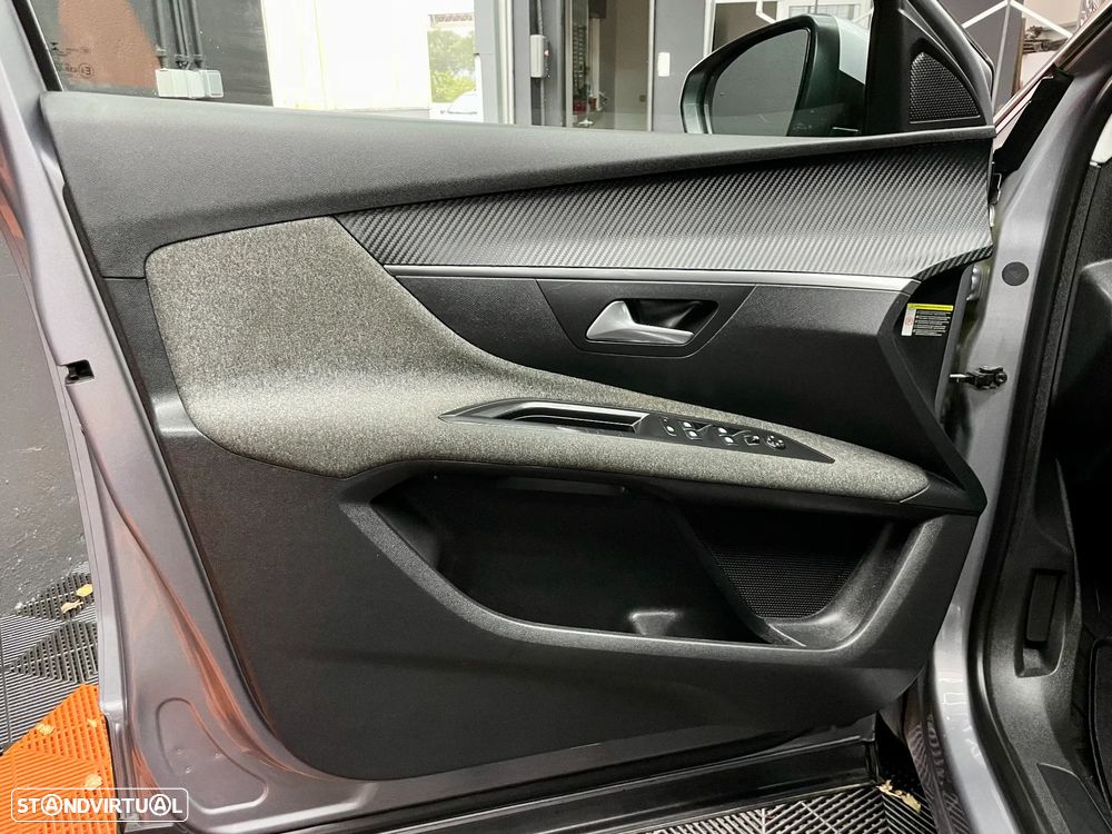 Peugeot 3008 1.6 BlueHDi Style EAT6 - 14