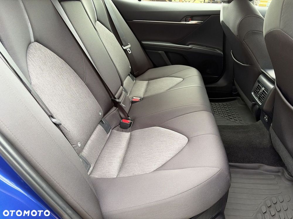 Toyota Camry 2.5 Hybrid Comfort CVT - 7