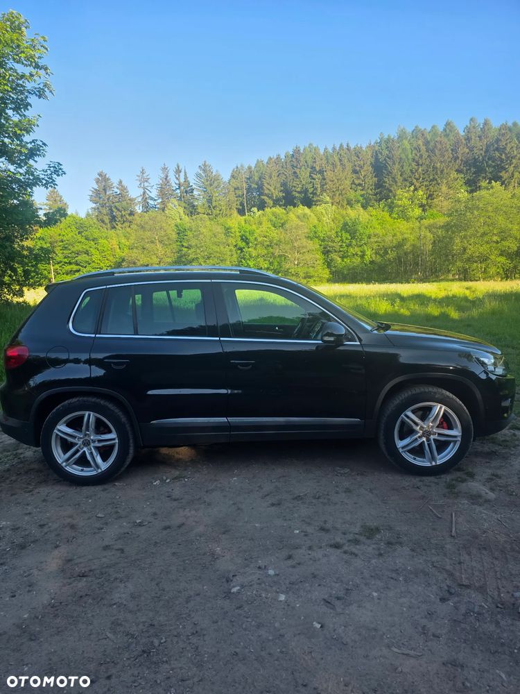 Volkswagen Tiguan - 2