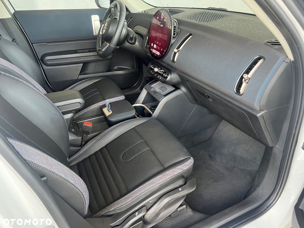 MINI Countryman C Classic Trim - 24