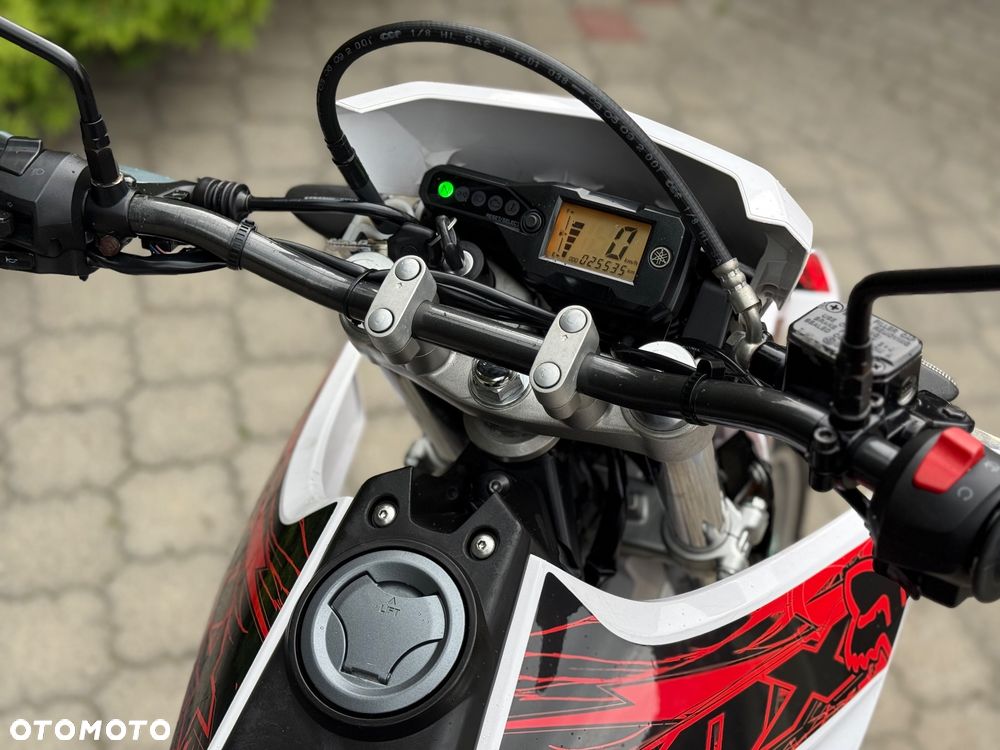 Yamaha WR - 21