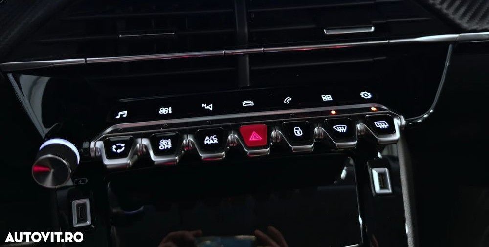 Peugeot 2008 PureTech 130 EAT8 Allure - 13