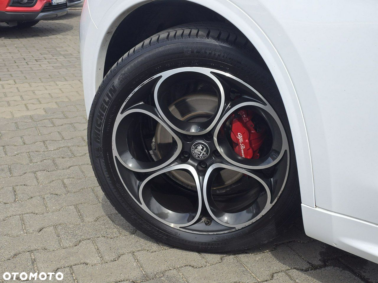 Alfa Romeo Stelvio - 21