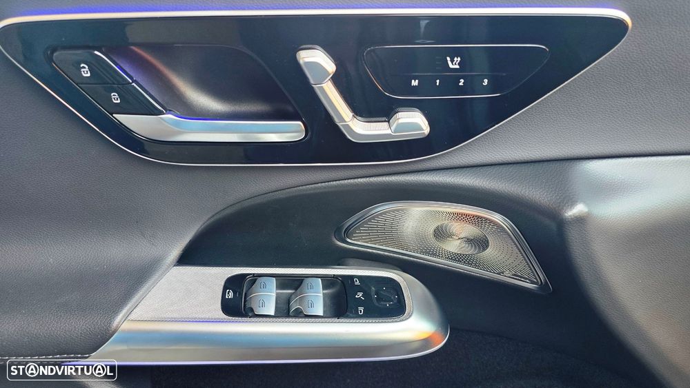 Mercedes-Benz E 300 - 19