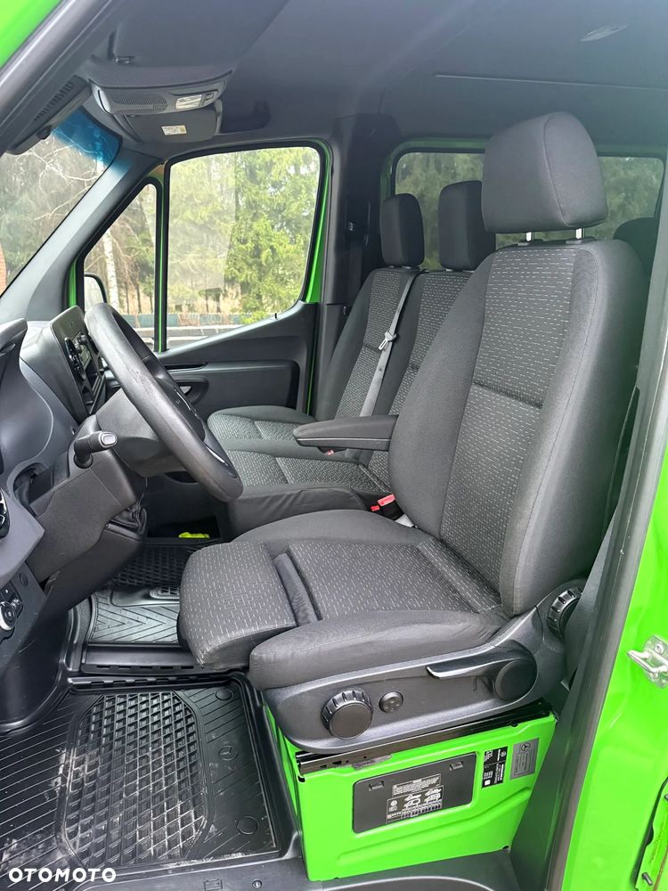 Mercedes-Benz Sprinter 907.223 - 8