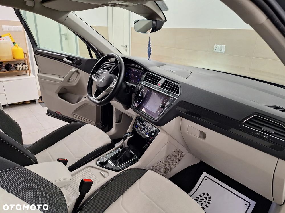 Volkswagen Tiguan 2.0 TDI SCR 4MotION DSG Elegance - 29