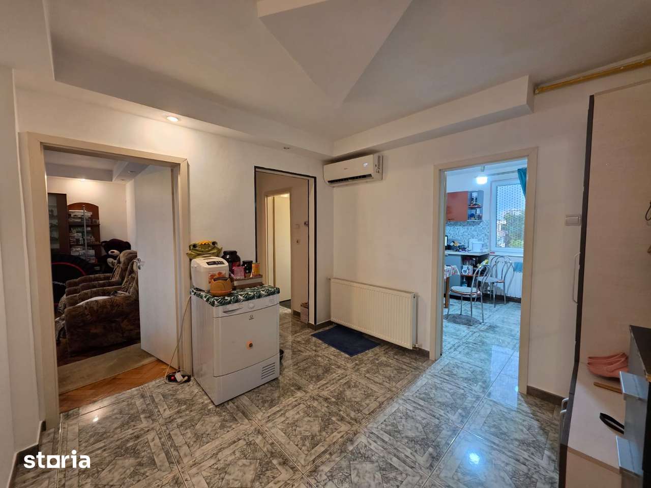 Apartament 3 camere decomandat, Deva - Str. Progresului 65 mp Etaj 4 — fotografia 1