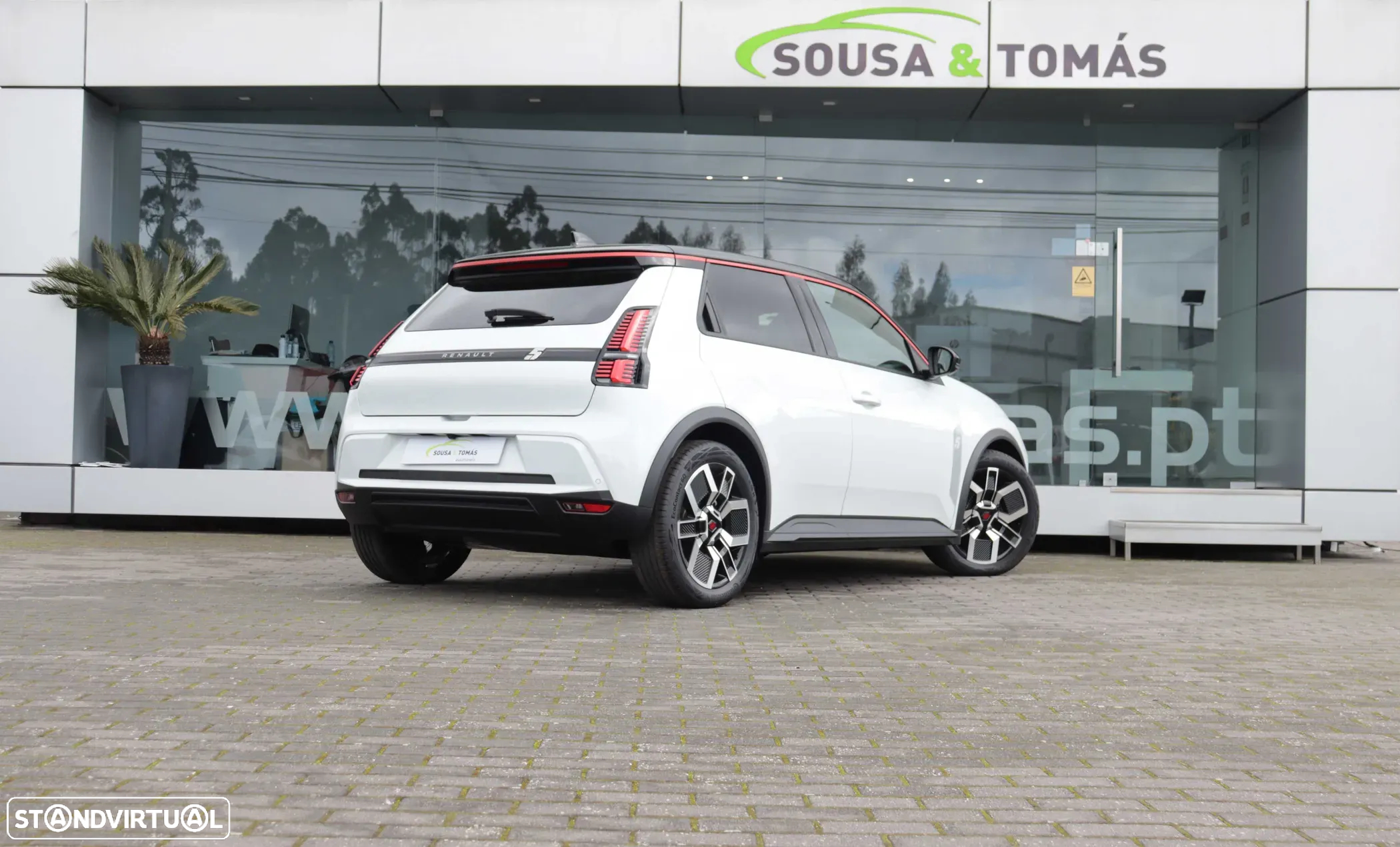 Renault 5 E-Tech 52 kWh Techno Autonomia Conforto - 4