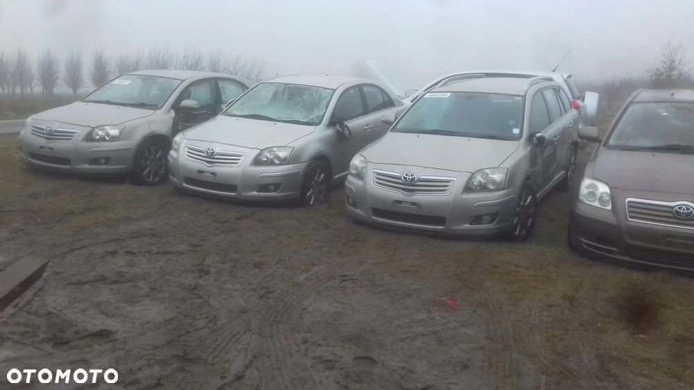 TOYOTA AVENSIS T25 półka bagażnika tył SEDAN - 8