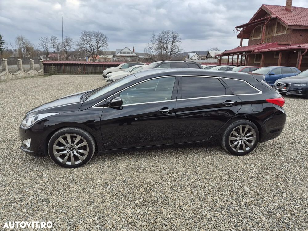 Hyundai i40 i40cw 1.7 CRDi Fifa World Cup Edition - 3