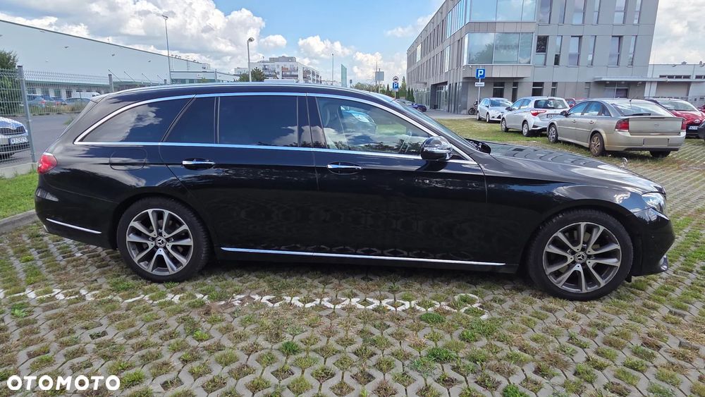 Mercedes-Benz E-Class 2019 photo 4