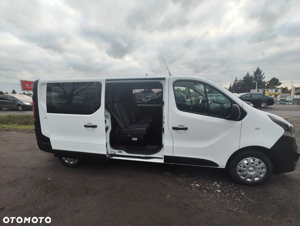 Opel Vivaro brygadówka 6osób - 10