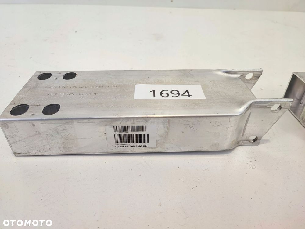 MERCEDES C W205 C63 AMG STREFA ZGNIOTU PRAWA PRZÓD - 2