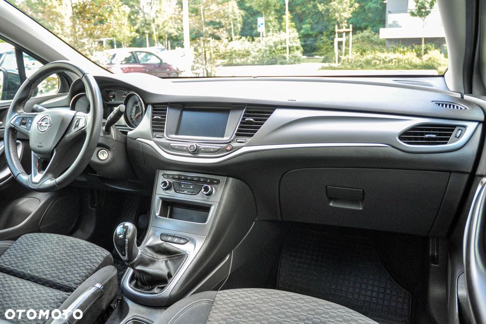 Opel Astra - 10