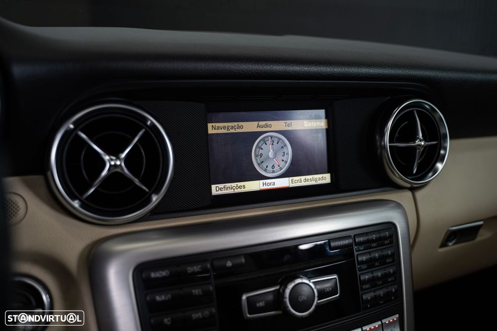 Mercedes-Benz SLK 200 (BlueEFFICIENCY) - 23