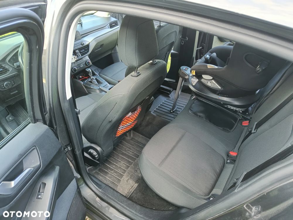 Ford Focus 1.5 EcoBlue Active - 8