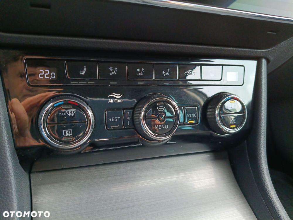Skoda Superb 2.0 TSI Style DSG - 25