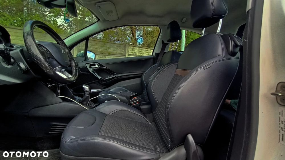 Peugeot 208 e-HDi 92 Stop&Start Allure - 7