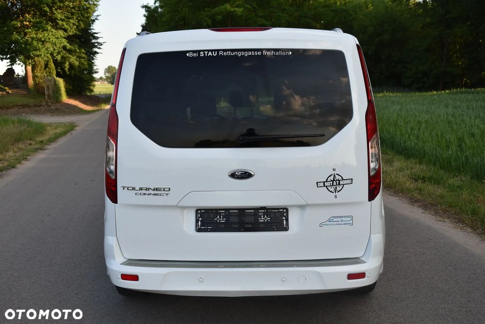 Ford Tourneo Connect - 12