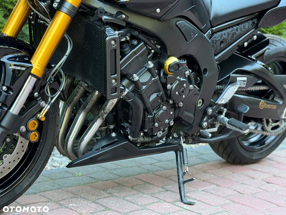 Yamaha FZ8 - 17