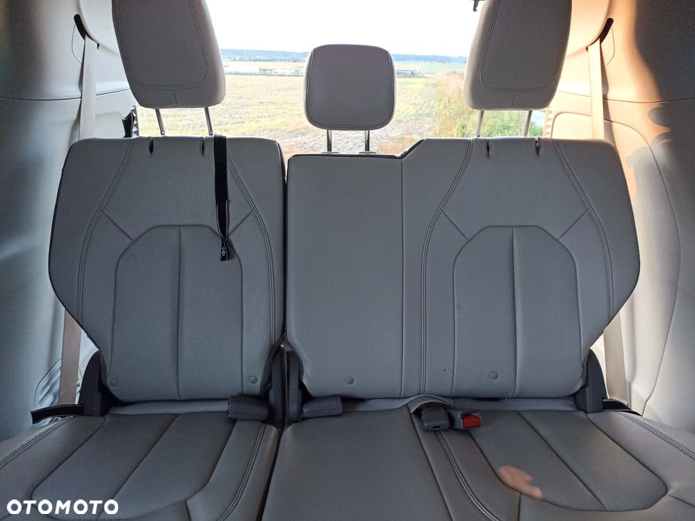 Chrysler Pacifica - 24