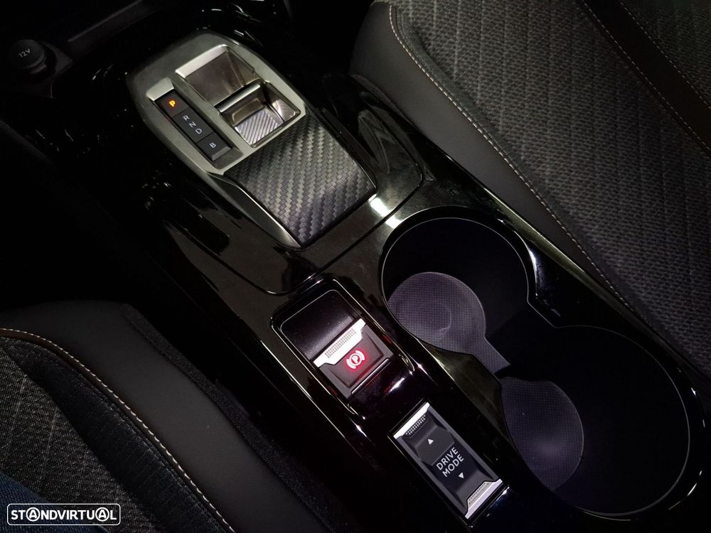 Peugeot e-2008 54 kWh Allure - 17