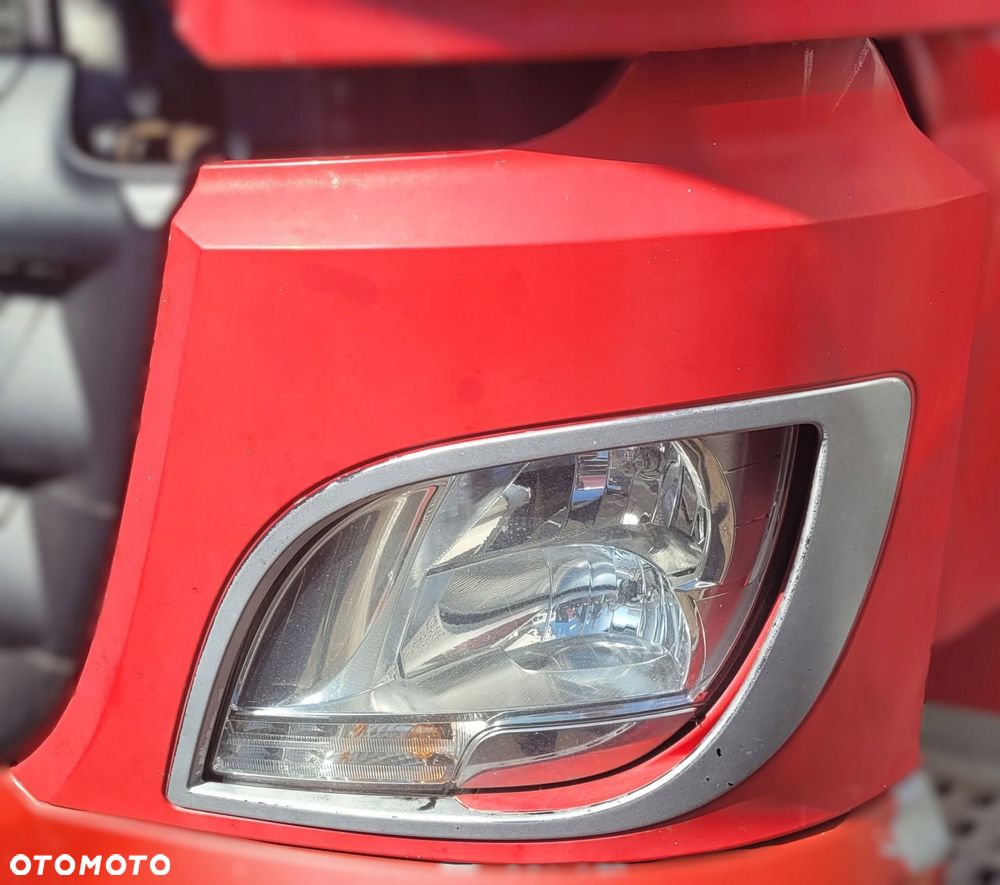 NAKŁADKA REFLEKTORA OKULAR OSŁONA LAMPY DAF XF 106 EURO 6 LEWA PRZEDLIFT - 1