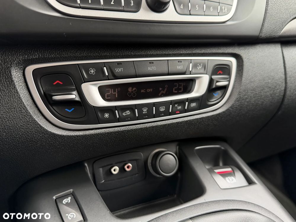 Renault Scenic 1.9 dCi Tech Run - 29