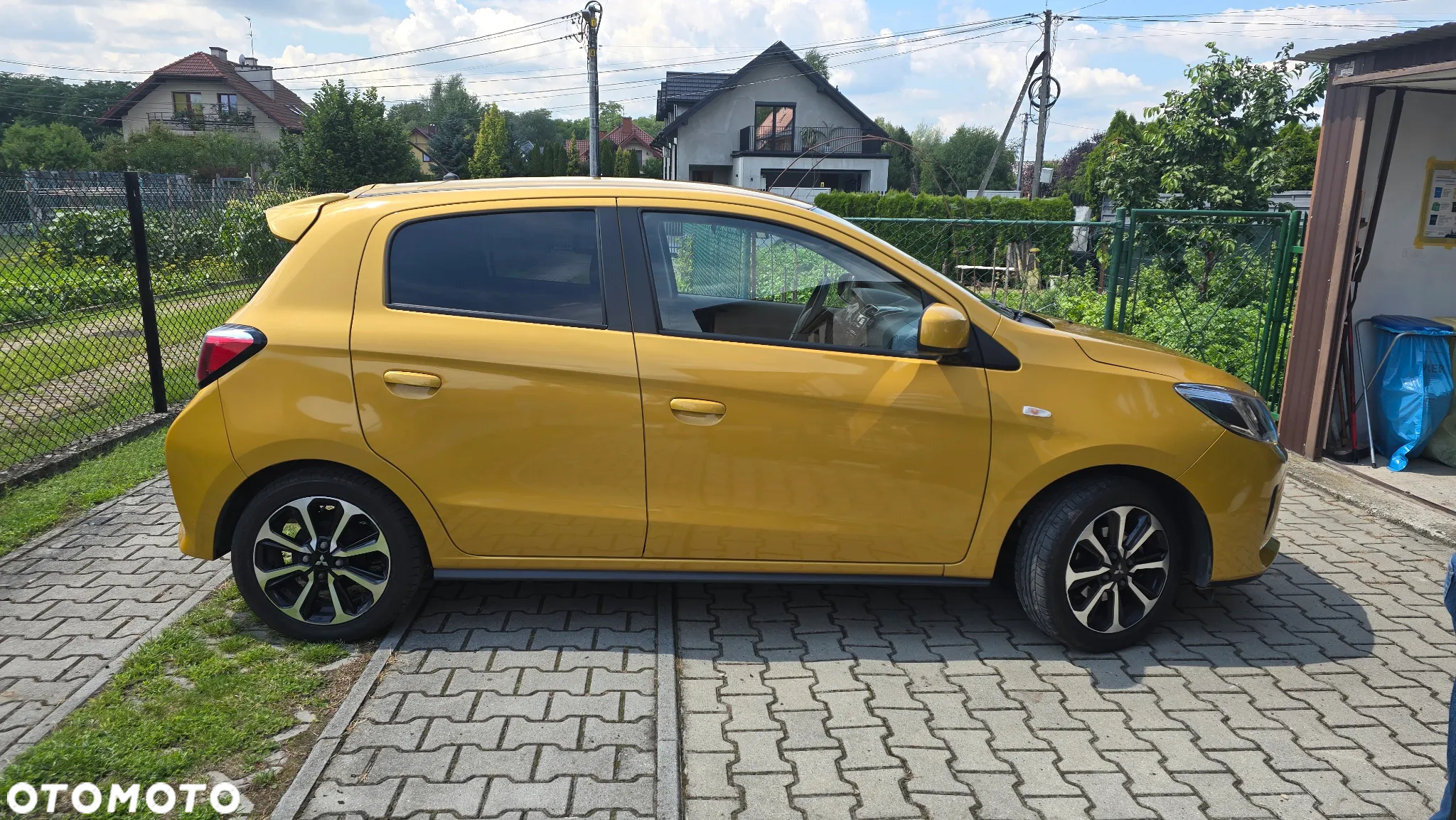 Mitsubishi Space Star 1.2 AS&G Intense - 2