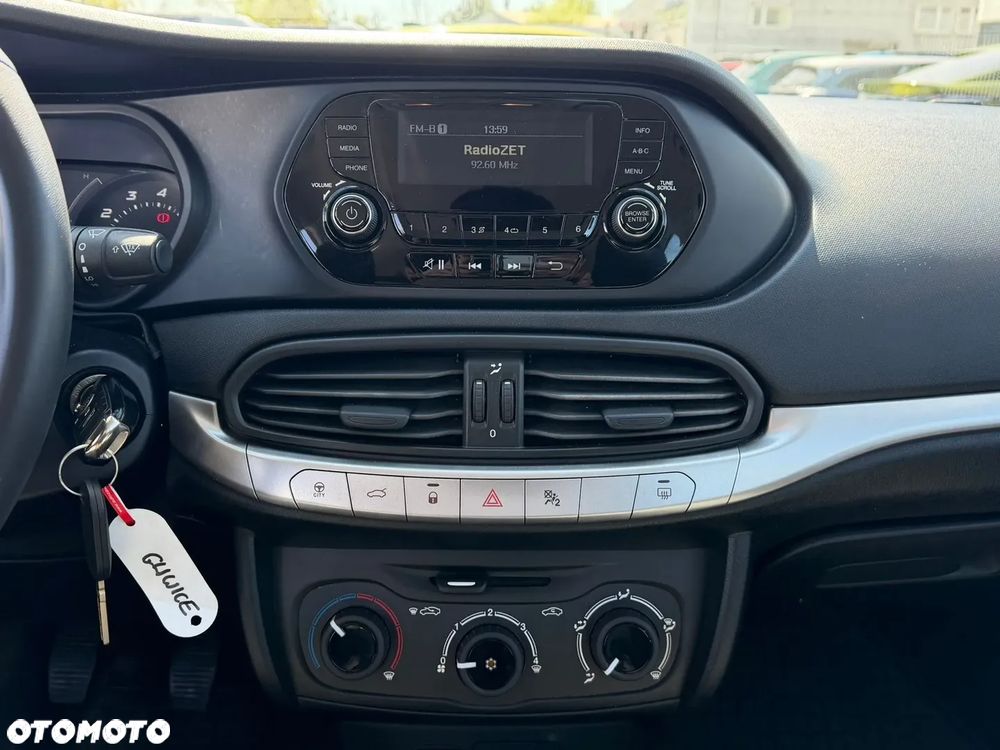 Fiat Tipo 1.4 16V Easy - 16