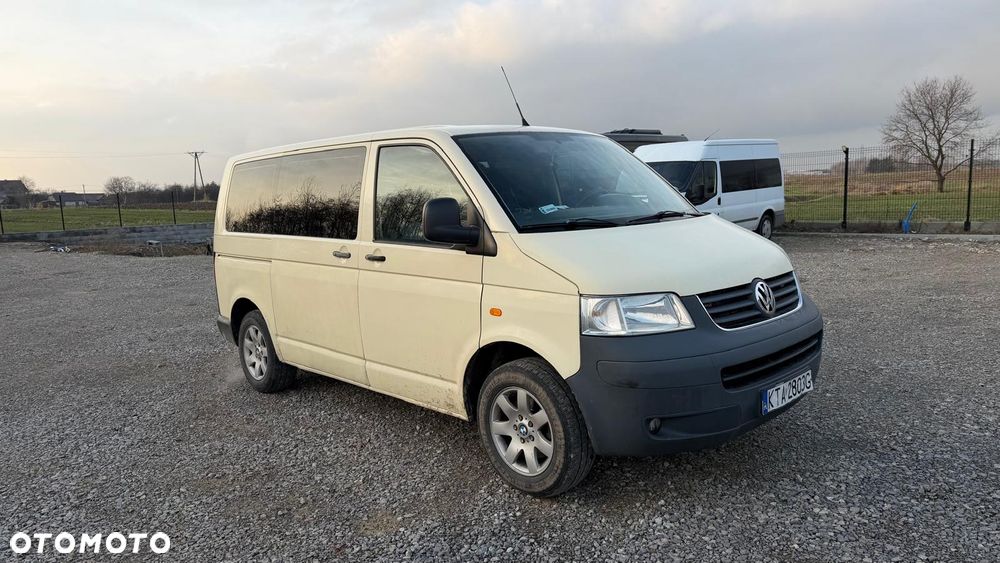 Volkswagen Caravelle L1 - 1