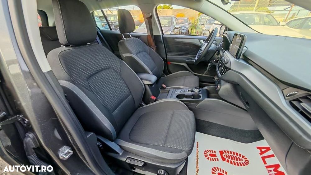 Ford Focus - 12