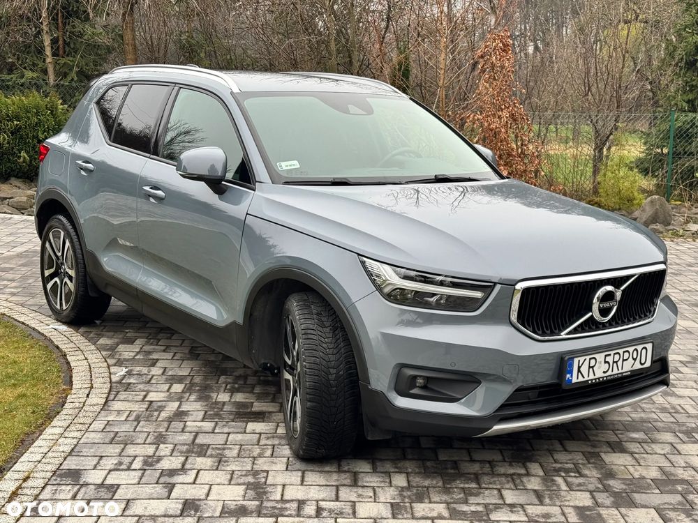 Volvo XC 40 T3 Momentum Pro - 3