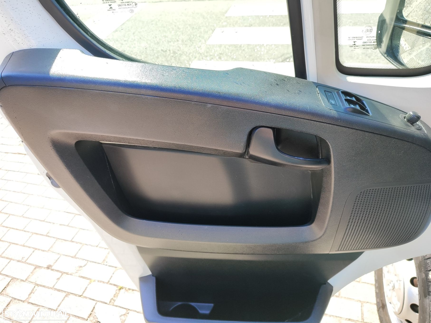 Peugeot Boxer 2.2 BlueHDi 330 L1H1 Pro - 14
